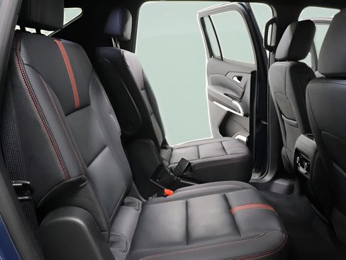 Used 2025 Chevrolet Traverse RS w/ LPO, Floor Liner Package AWD/4WD image 26