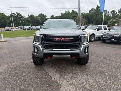 Used 2024 GMC Yukon XL AT4 w/ AT4 Premium Package AWD/4WD image 2