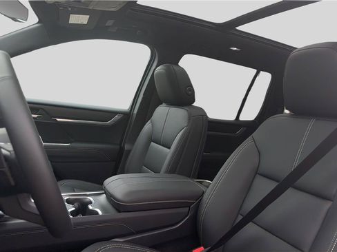 New 2026 GMC Acadia Elevation w/ Elevation Premium Package AWD/4WD image 18