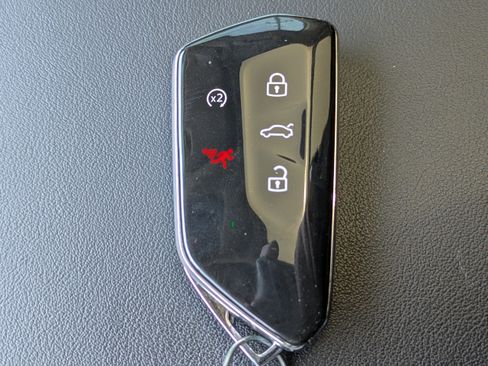 Certified 2025 Volkswagen Atlas Peak Edition SE image 32