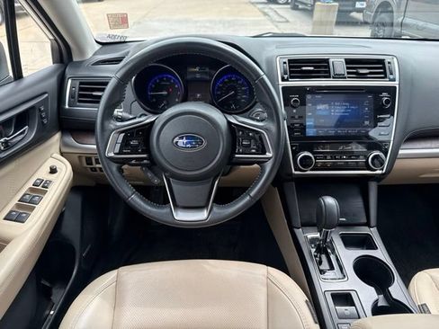 Used 2019 Subaru Outback 2.5i Limited AWD/4WD image 19