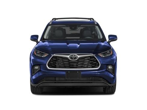 Used 2025 Toyota Highlander XLE image 4