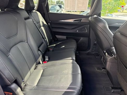 Certified 2025 INFINITI QX60 Luxe w/ Black Edition AWD/4WD image 14