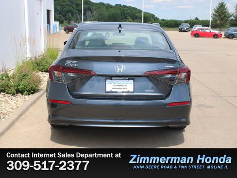 Certified 2025 Honda Civic Sport Touring image 5