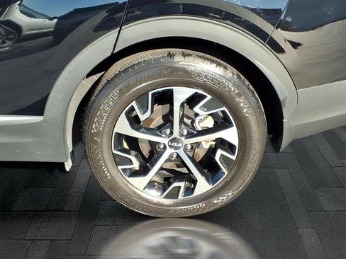 Used 2024 Kia Sportage EX image 10