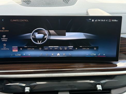 New 2026 BMW X5 xDrive50e w/ Executive Package AWD/4WD image 32
