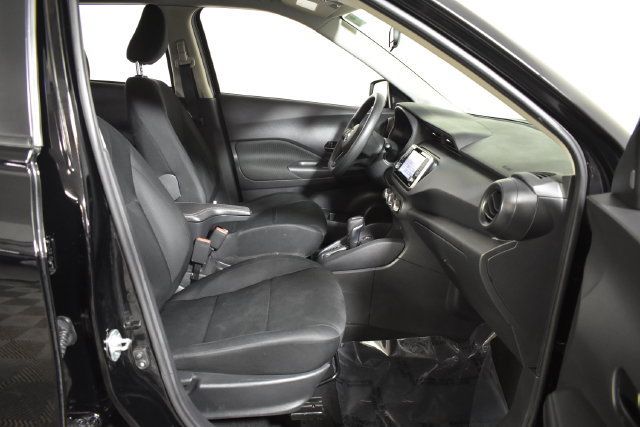 Used 2024 Nissan Kicks S FWD image 31