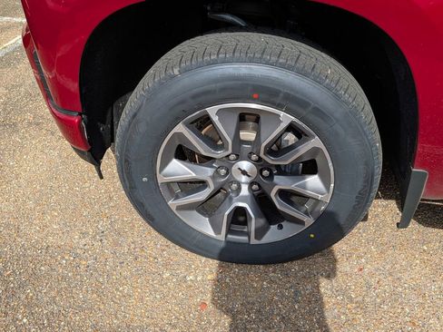 Used 2021 Chevrolet Silverado 1500 RST w/ Z71 Off-Road Package image 10