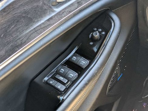 Used 2022 Jeep Grand Cherokee L Overland RWD image 22