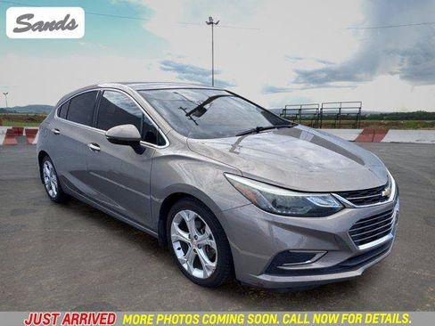 Used 2017 Chevrolet Cruze Premier FWD image 1