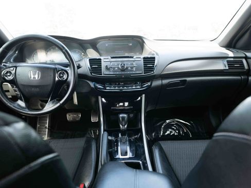 Used 2016 Honda Accord Sport image 20