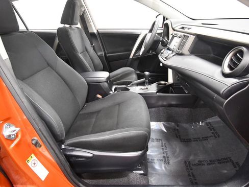 Used 2015 Toyota RAV4 XLE AWD/4WD image 18