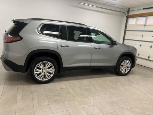 Used 2026 GMC Acadia Elevation w/ Elevation Premium Package AWD/4WD image 13