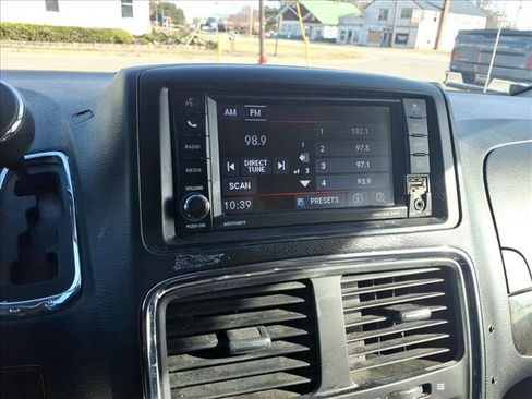 Used 2019 Dodge Grand Caravan SE image 29