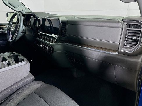 Used 2024 GMC Sierra 1500 Elevation image 26