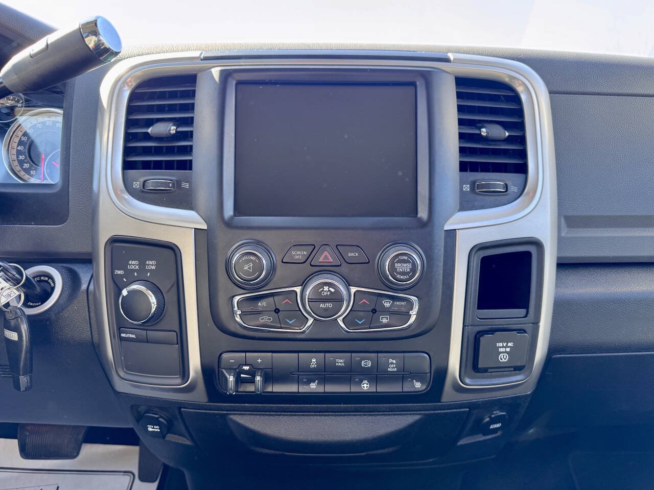 Used 2016 RAM 2500 Big Horn AWD/4WD image 10