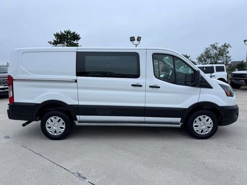 Used 2025 Ford Transit 250 Low Roof w/ Exterior Upgrade Package RWD image 4