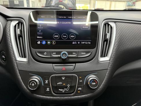 Used 2019 Chevrolet Malibu RS FWD image 27