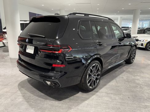 New 2026 BMW X7 xDrive40i w/ M Sport Package image 7