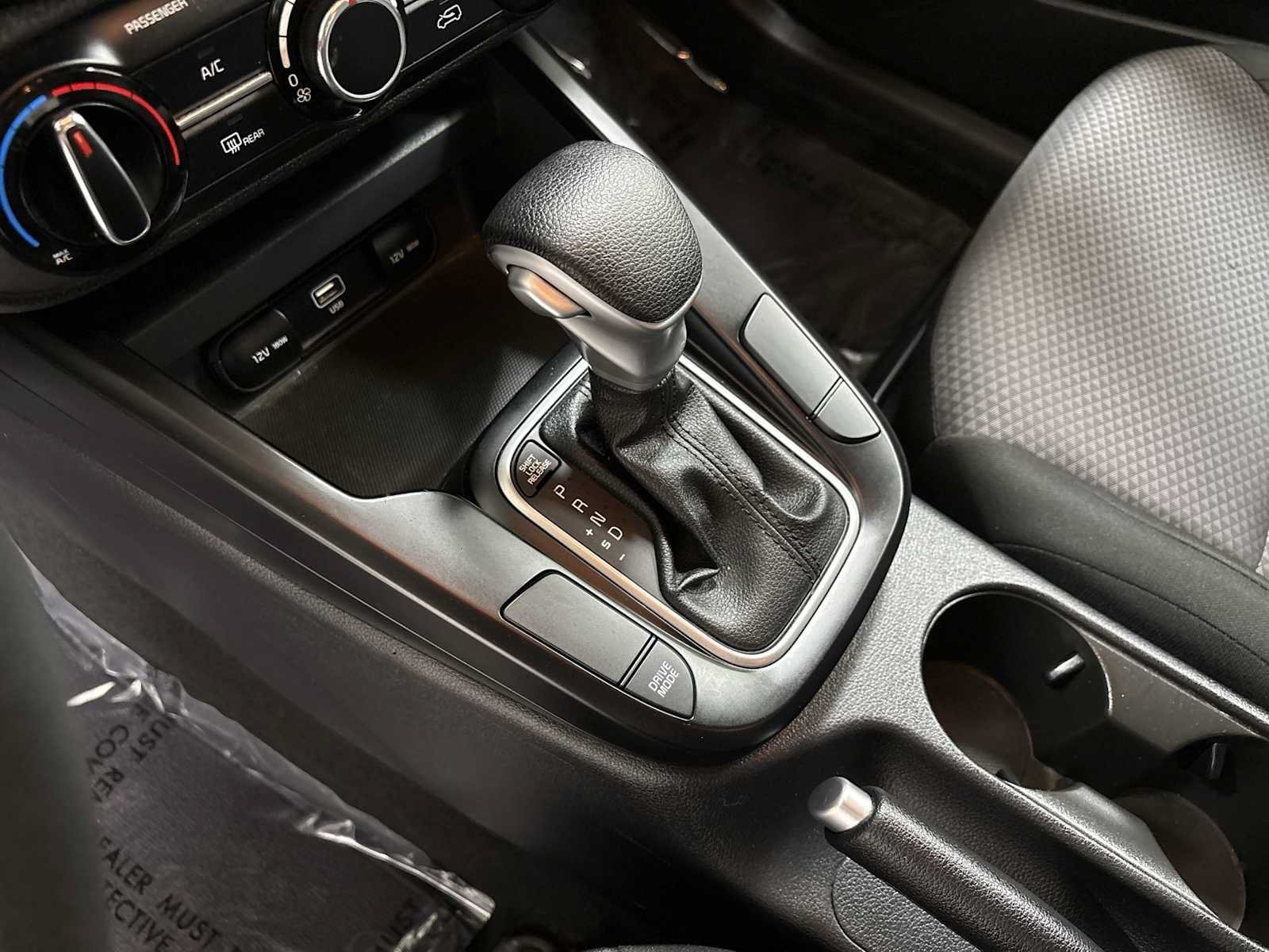 Used 2024 Kia Soul LX w/ Option Group 015 FWD image 21