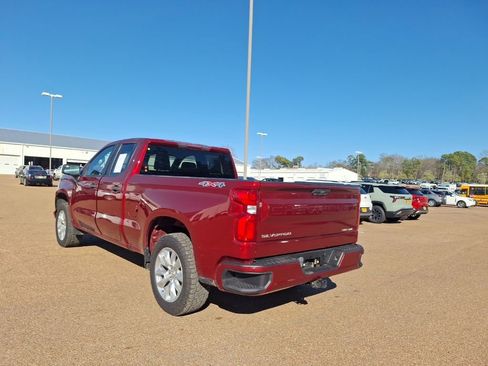 Used 2022 Chevrolet Silverado 1500 Custom w/ Safety Confidence Package image 5