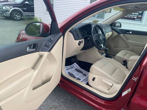 Used 2013 Volkswagen Tiguan SE AWD/4WD image 21