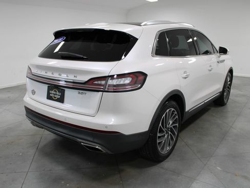 Used 2019 Lincoln Nautilus Reserve FWD image 9