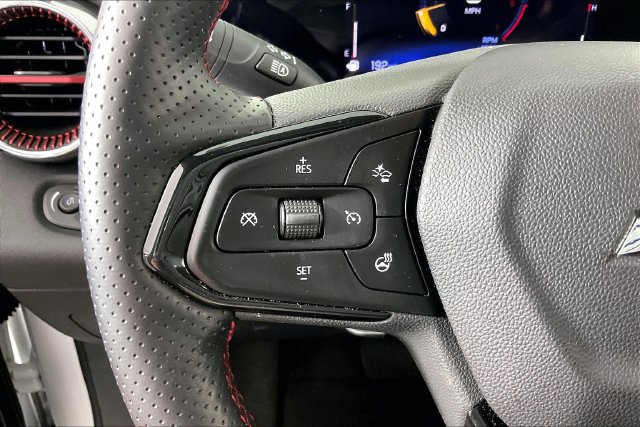 Used 2026 Chevrolet Trax RS w/ Sunroof Package FWD image 10