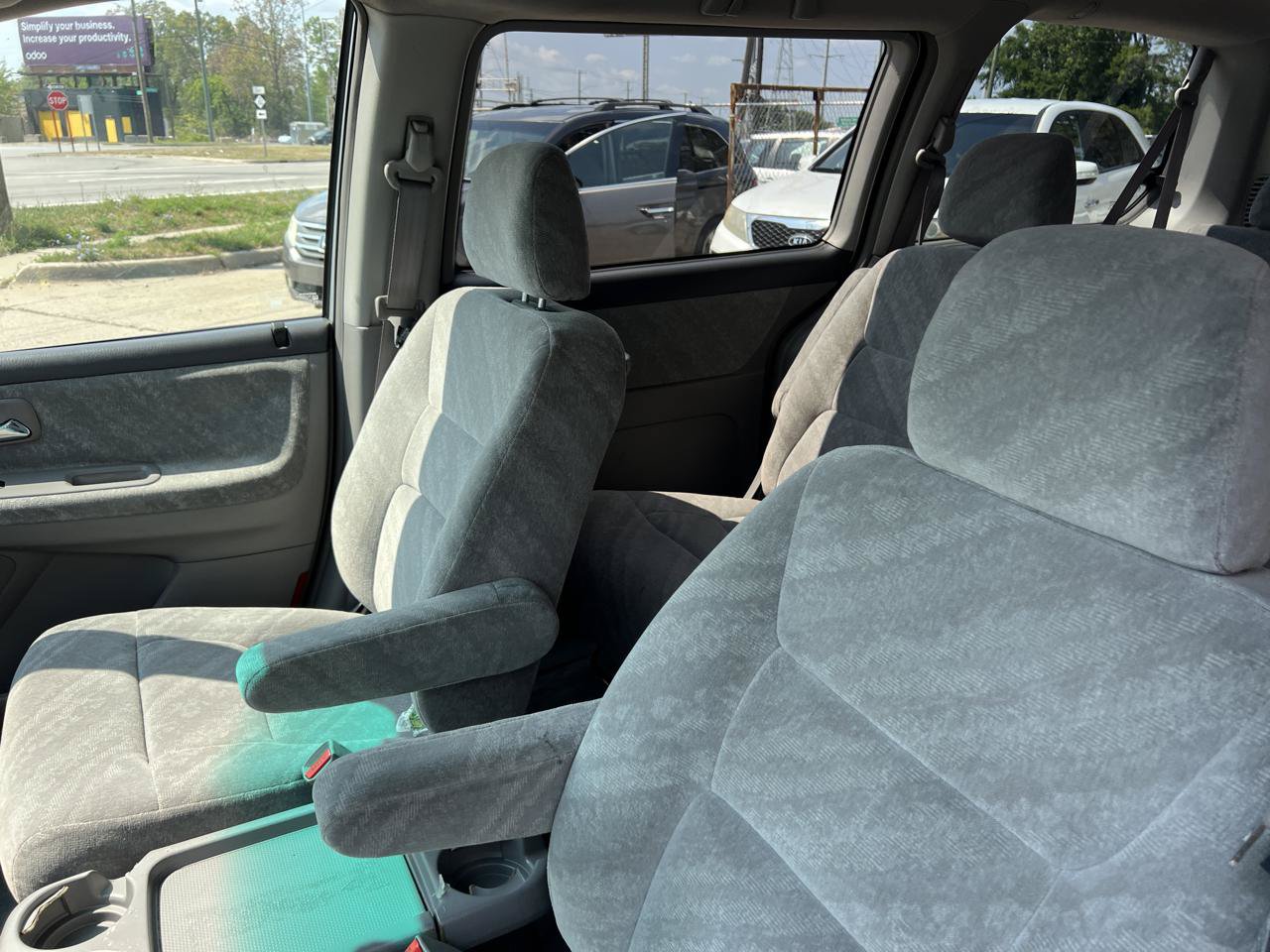 Used 2004 Honda Odyssey EX image 12