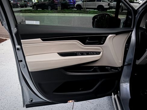 New 2026 Honda Odyssey Touring image 14