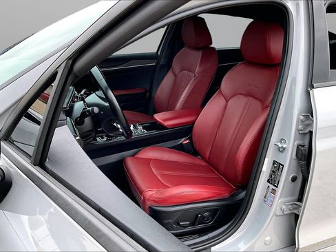 Used 2025 Kia K5 GT-Line w/ GT-Line Premium Package FWD image 16