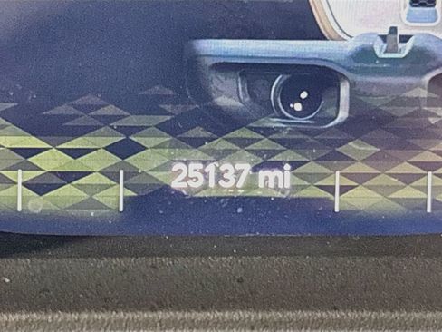 Certified 2024 Jeep Wrangler Unlimited AWD/4WD image 15