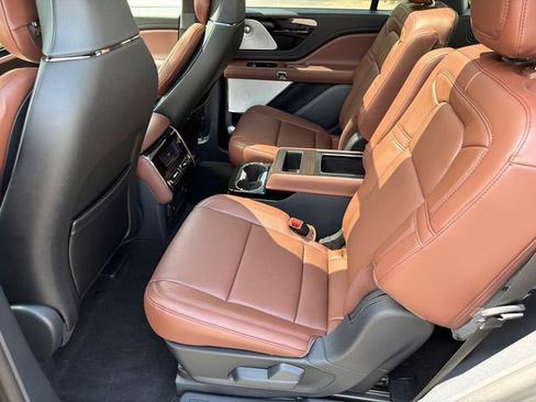 New 2027 Lincoln Aviator Reserve AWD/4WD image 21