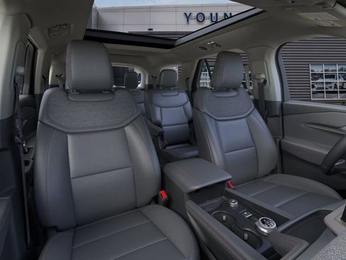 New 2026 Ford Explorer Active w/ Active Comfort Package image 10