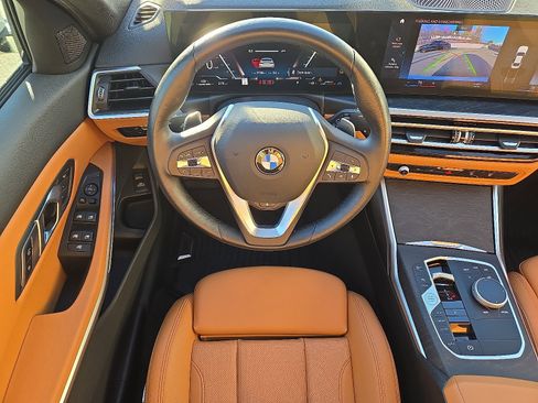 Used 2023 BMW 330i xDrive Sedan w/ Driving Assistance Package image 11