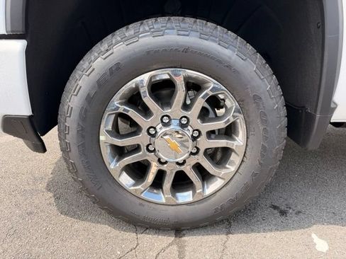 New 2026 Chevrolet Silverado 2500 LT w/ Z71 Chrome Sport Edition AWD/4WD image 7