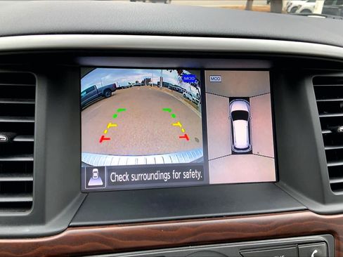 Used 2019 Nissan Pathfinder Platinum image 26