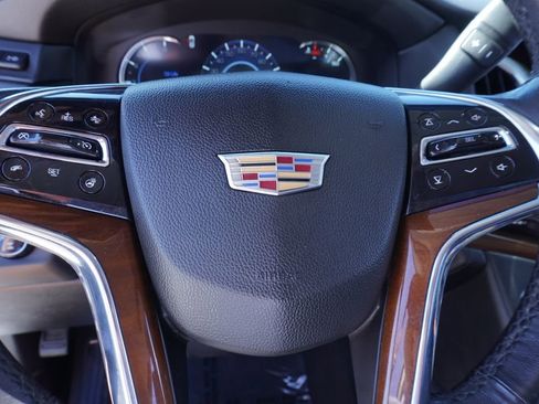 Used 2020 Cadillac Escalade Luxury image 20
