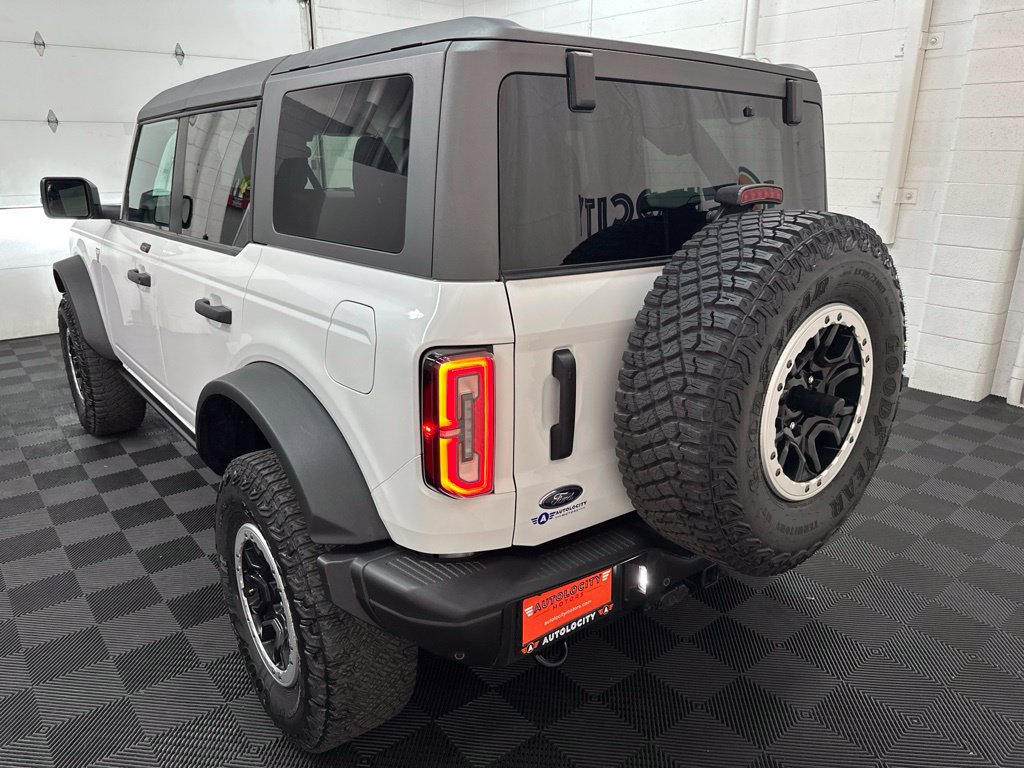 Used 2023 Ford Bronco Badlands w/ Sasquatch Package AWD/4WD image 8