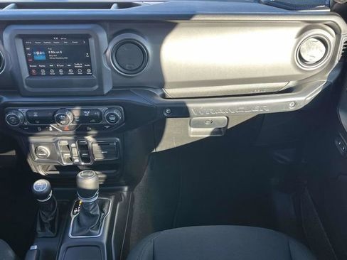 Used 2021 Jeep Wrangler Unlimited Sport image 18