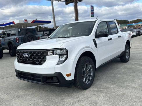 New 2025 Ford Maverick XLT w/ XLT Luxury Package image 3