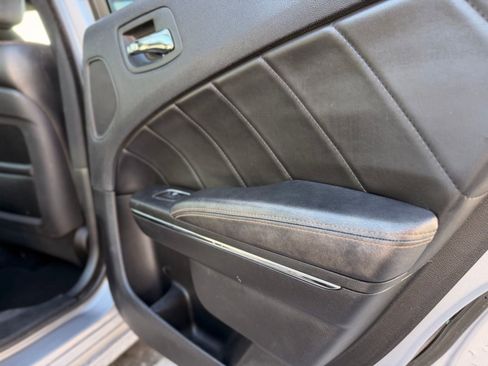 Used 2014 Dodge Charger R/T image 25