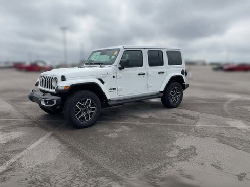 New 2026 Jeep Wrangler Sahara image 4