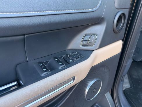 Used 2024 Ford Expedition Max Limited image 20