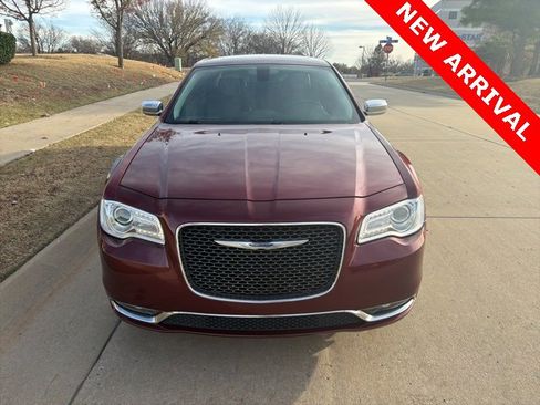 Used 2019 Chrysler 300 Limited image 6