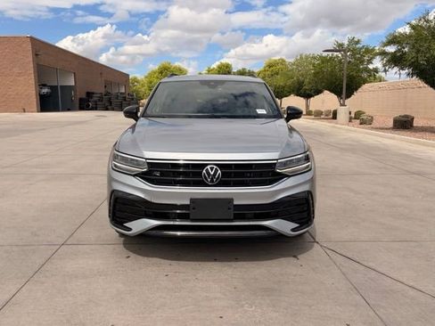 Used 2023 Volkswagen Tiguan SE R-Line FWD image 5