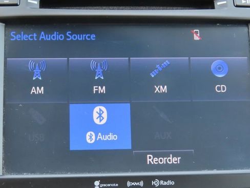 Used 2018 Toyota Highlander XLE image 27