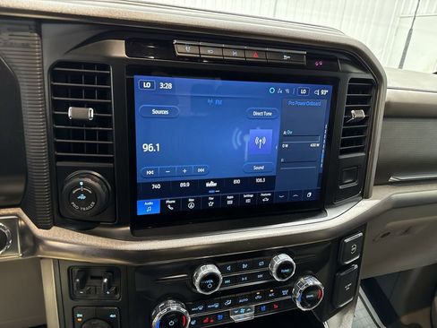 Used 2024 Ford F150 Platinum w/ Equipment Group 703A Plus AWD/4WD image 13