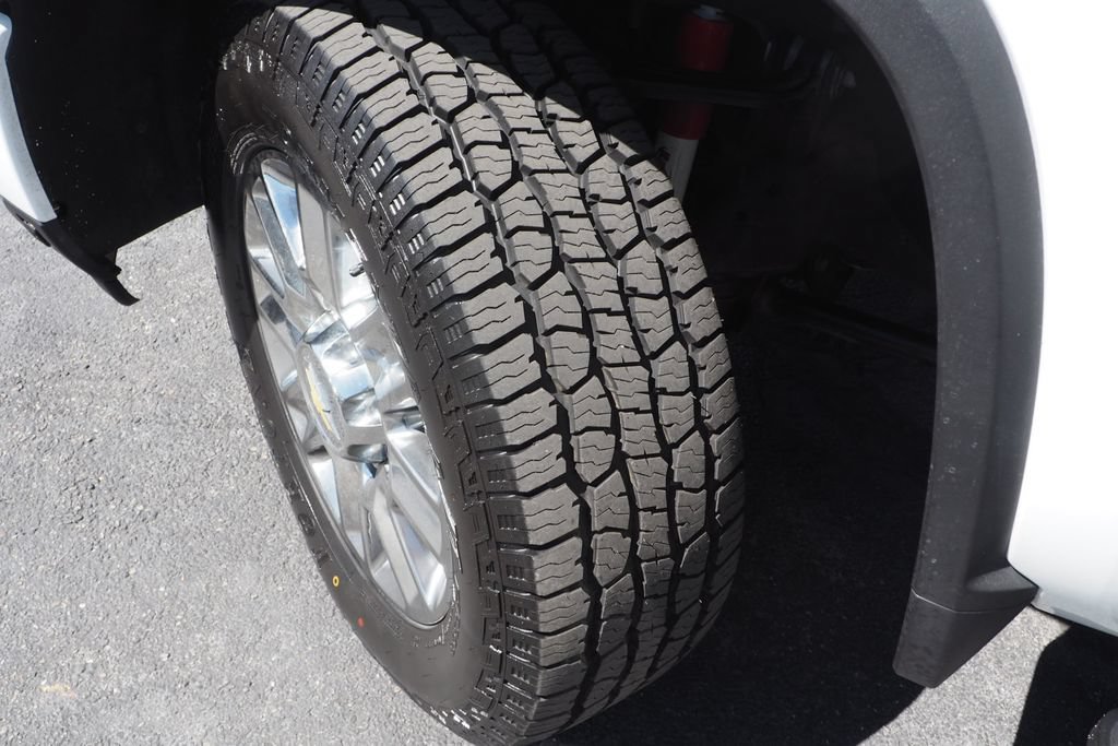 Used 2024 Chevrolet Silverado 3500 High Country w/ High Country Premium Package AWD/4WD image 10