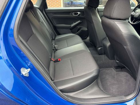 Used 2023 Honda Civic Sport image 26